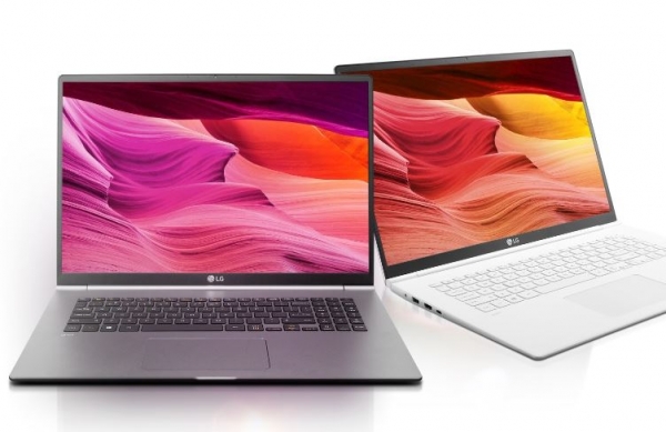 'LG 그램 17'이 17인치 노트북 중 세계에서 가장 가벼워 기네스북에 등재됐다.  사진=LG전자 제공