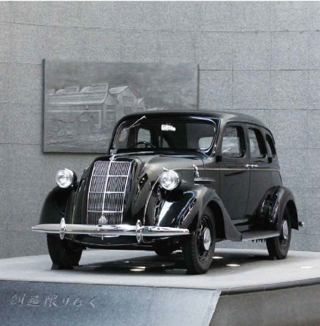 나고야는 일본 제조업의 중심지이며 전국 최대 규모의 자동차 관련 산업 군이 모여 있다. 토요다 자동차 박물관 본관에 전시된 Toyoda Model AA 'Replica'(1936). 사진=토요다 자동차 박물관